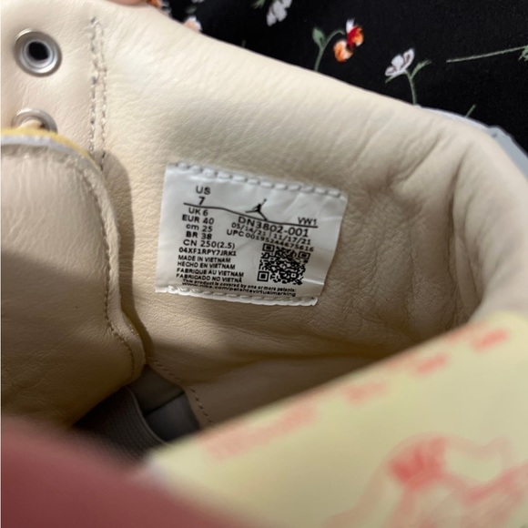 *sold on mercari* Jordan 2 union la Fog - Picture 6 of 9